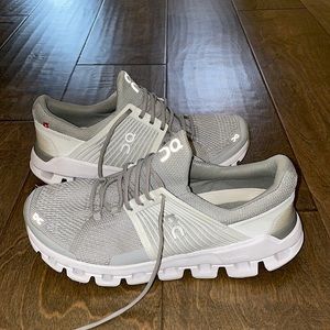 On Cloudswift Running Shoes. Size 7. In good condition.